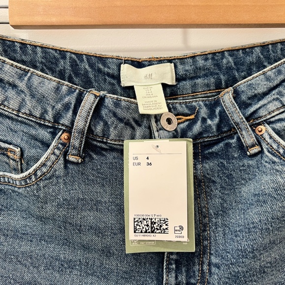 H&M Denim Shorts - Picture 2 of 3